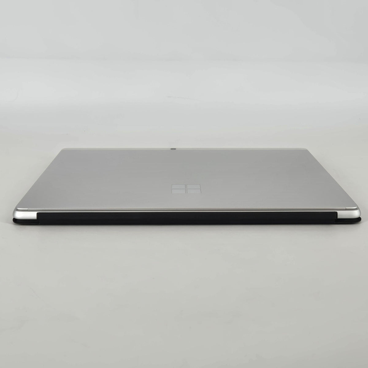 Surface Pro 8 13 Silver Unlocked 2.6 GHz Intel Core i5 11th Gen. 16GB RAM 256GB Solid State Drive