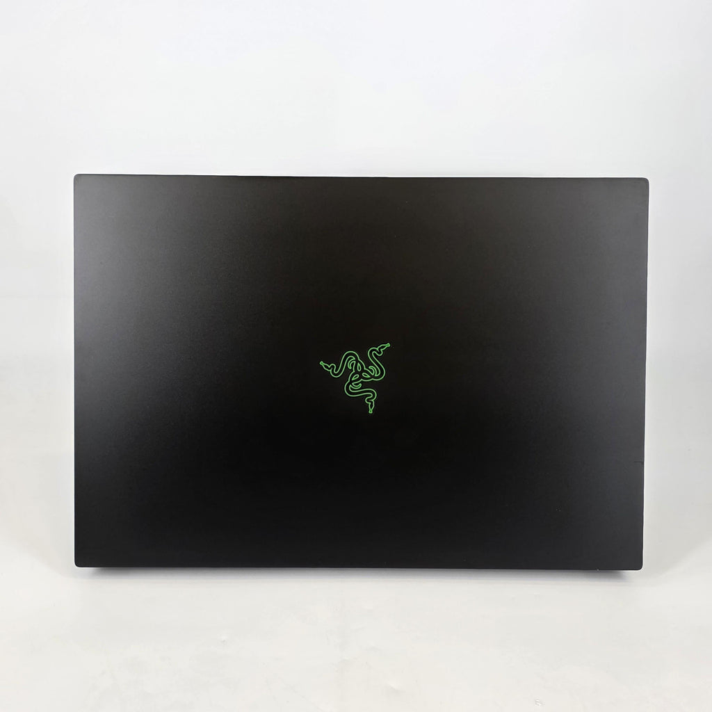 Razer Blade 18 2023 Black 2.2 GHz Intel Core i9 13th Gen. 32GB RAM 1TB Solid State Drive 1TB Solid State Drive NVIDIA GeForce RTX 4090 16 GB