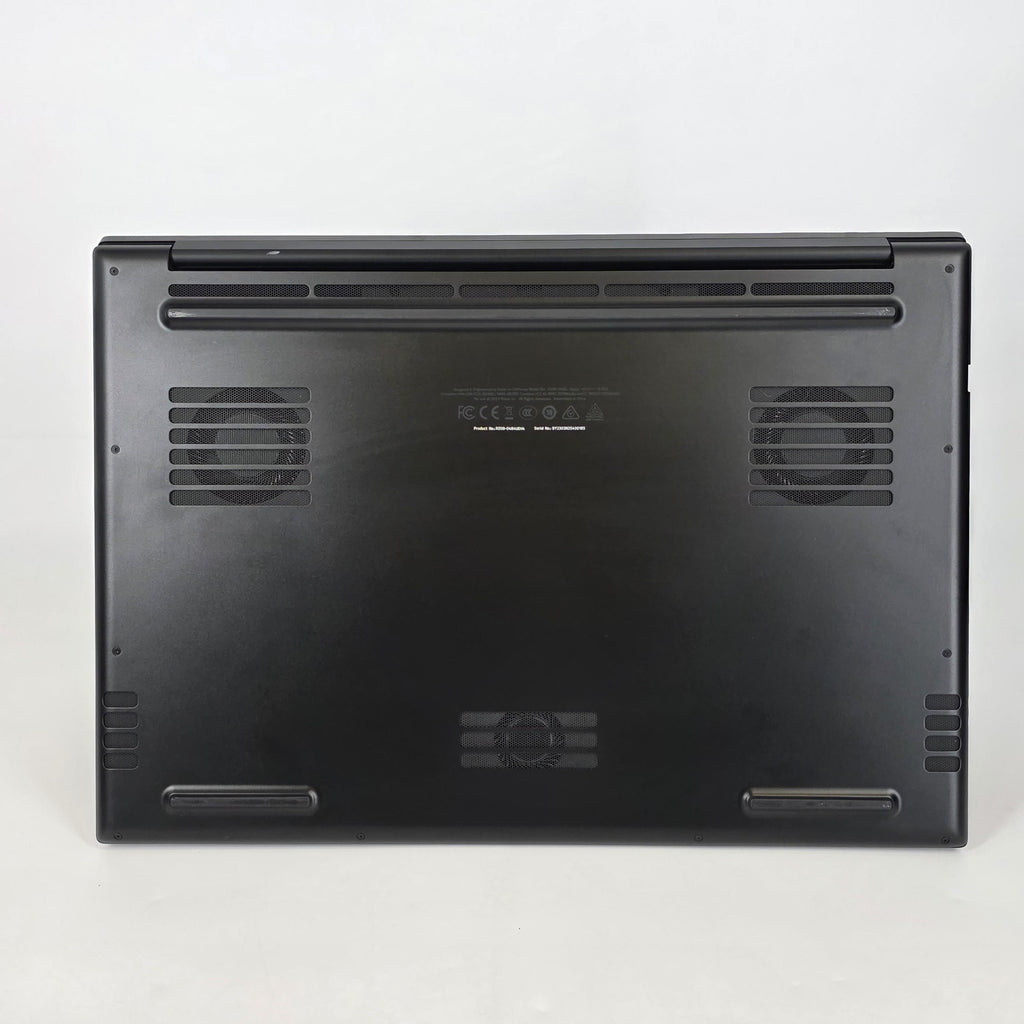 Razer Blade 18 2023 Black 2.2 GHz Intel Core i9 13th Gen. 32GB RAM 1TB Solid State Drive 1TB Solid State Drive NVIDIA GeForce RTX 4090 16 GB