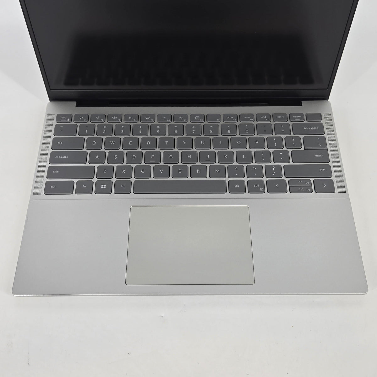 Dell Inspiron 5430 14 Silver 2.2 GHz Intel Core i7 13th Gen. 16GB RAM 1TB Solid State Drive