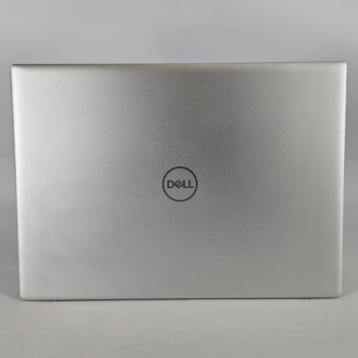 Dell Inspiron 5430 14 Silver 2.2 GHz Intel Core i7 13th Gen. 16GB RAM 1TB Solid State Drive