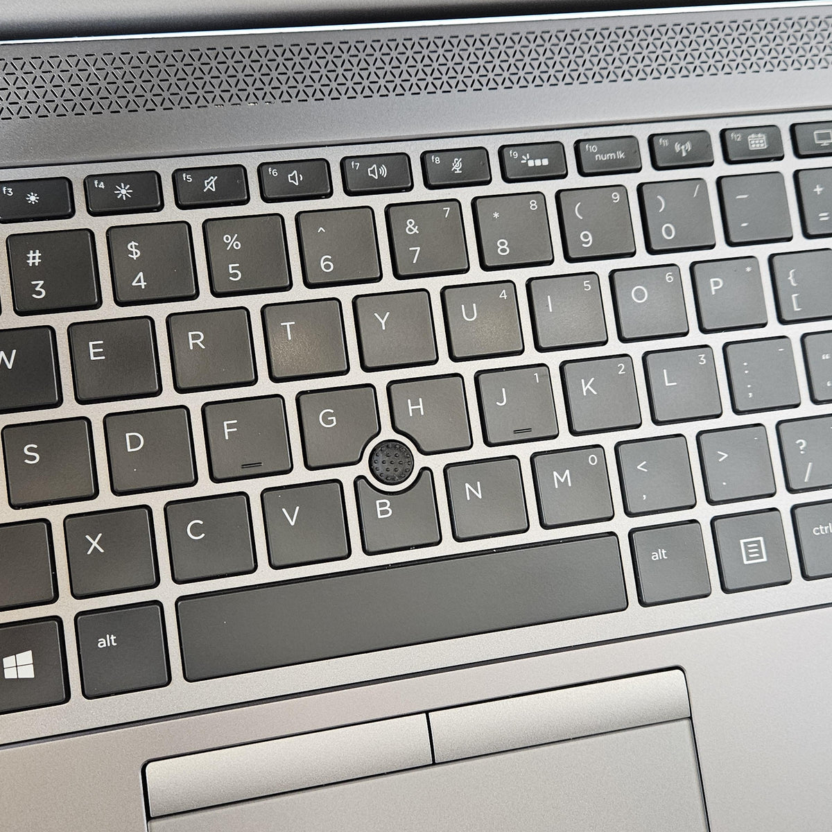 HP ZBook 14u G6 Gray 1.9 GHz Intel Core i7 8th Gen. 16GB RAM 512GB Solid State Drive AMD Radeon Pro WX3200 4 GB