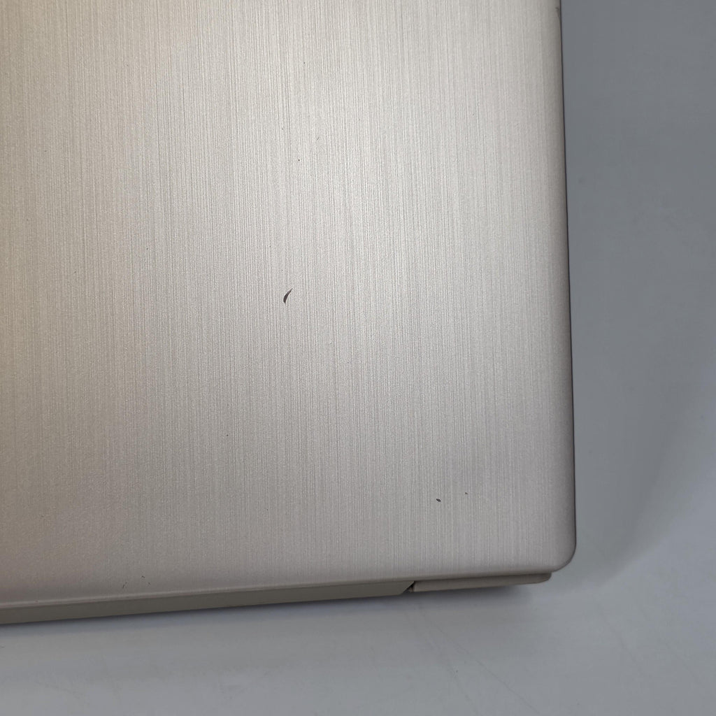 Lenovo IdeaPad 3i 15.6 Gold 3.0 GHz Intel Core i3 11th Gen. 8GB RAM 256GB Solid State Drive