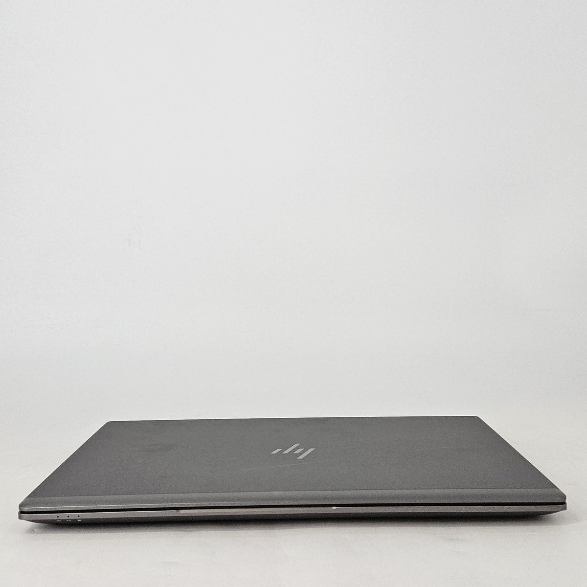 HP ZBook 14u G6 Gray 1.9 GHz Intel Core i7 8th Gen. 16GB RAM 512GB Solid State Drive AMD Radeon Pro WX3200 4 GB