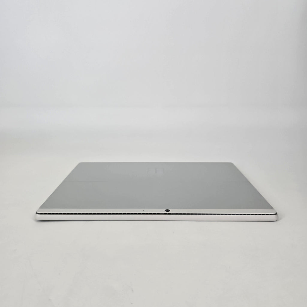 Surface Pro 8 13 Silver Unlocked 2.6 GHz Intel Core i5 11th Gen. 8GB RAM 128GB Solid State Drive
