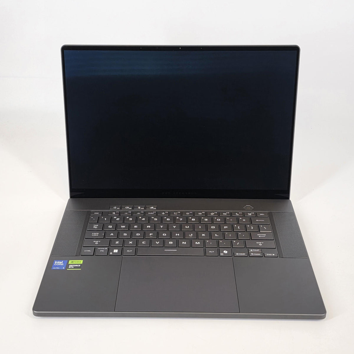 Asus ROG Zephyrus G16 GU605 16 White 2.9 GHz Intel Core Ultra 9 Series 2 16GB RAM 1TB Solid State Drive NVIDIA GeForce RTX 5070 8 GB