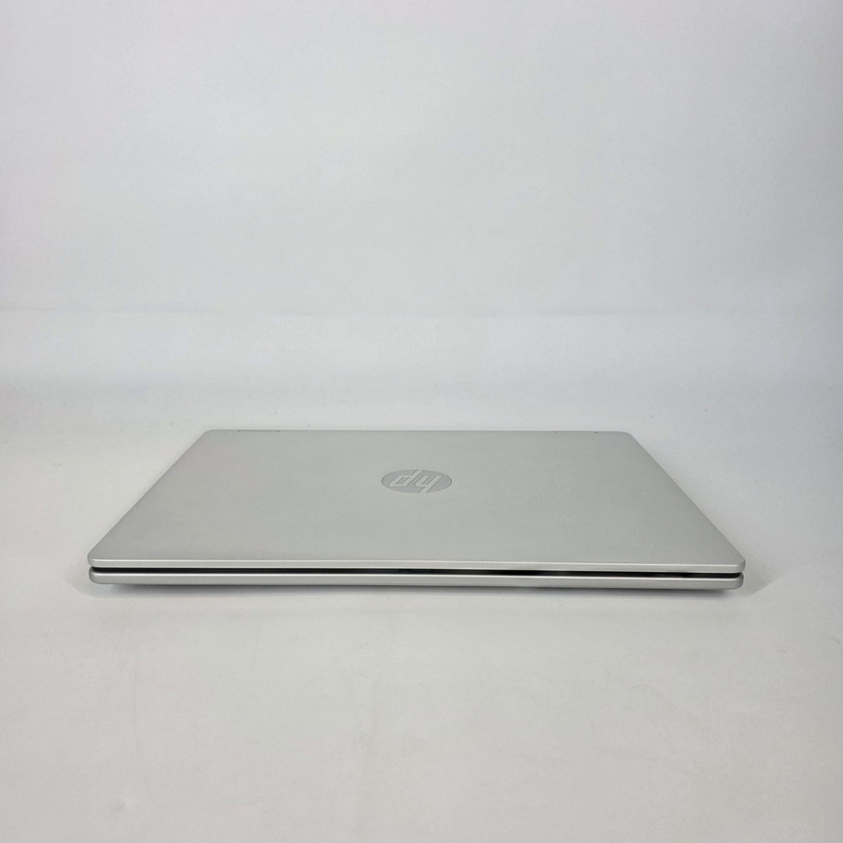 HP OmniBook 5 Flip 14 Glacier Silver 1.4 GHz Intel Core 5 8GB RAM 256GB Solid State Drive