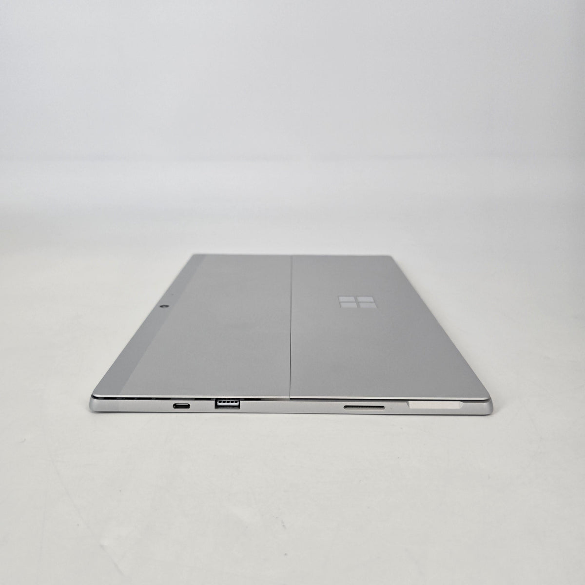 Surface Pro 7 Plus 12.3 Silver Unlocked 2.4 GHz Intel Core i5 11th Gen. 16GB RAM 256GB Solid State Drive
