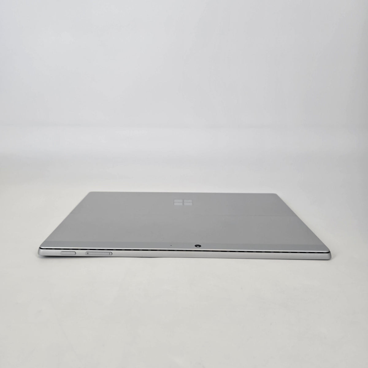 Surface Pro 7 Plus 12.3 Silver Unlocked 2.4 GHz Intel Core i5 11th Gen. 16GB RAM 256GB Solid State Drive