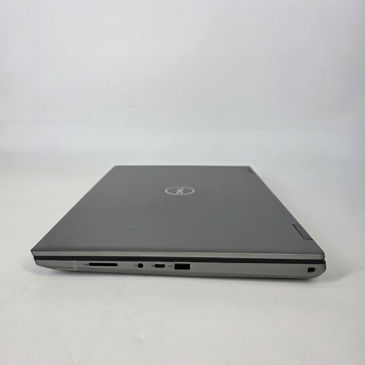 Dell Precision 7680 16 Gray 2.2 GHz Intel Core i9 13th Gen. 64GB RAM 1TB Solid State Drive NVIDIA RTX 4000 Ada 12 GB