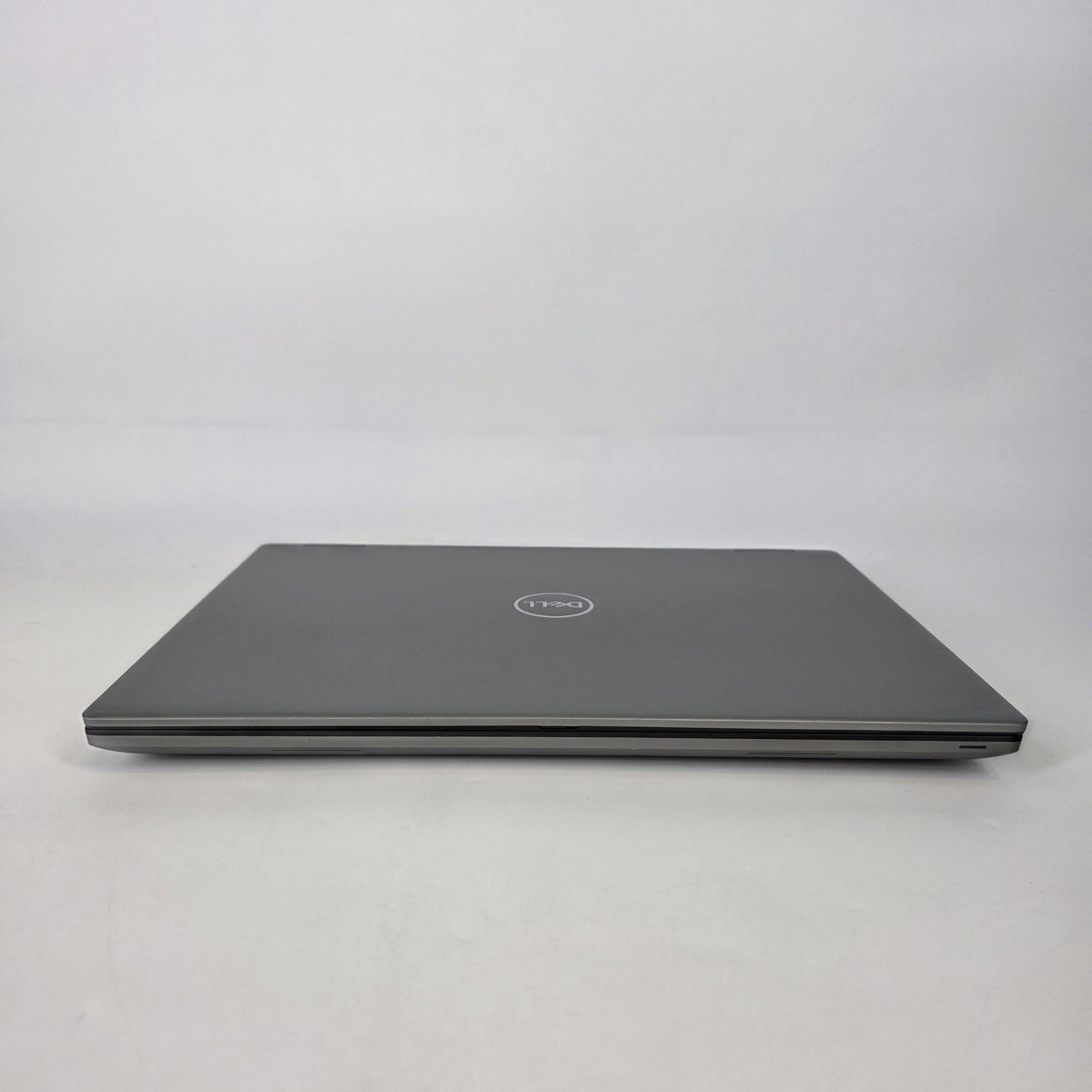Dell Precision 7680 16 Gray 2.2 GHz Intel Core i9 13th Gen. 64GB RAM 1TB Solid State Drive NVIDIA RTX 4000 Ada 12 GB