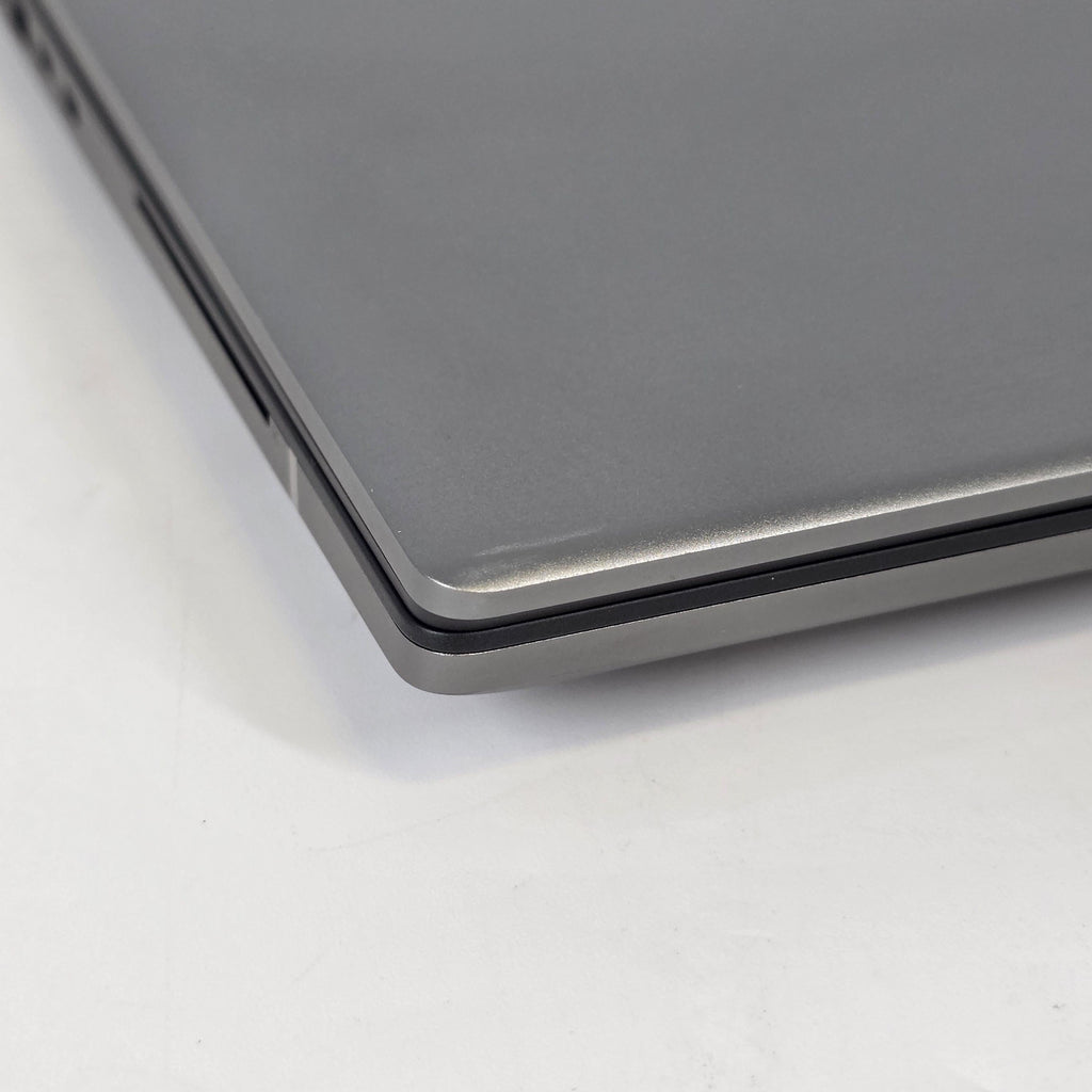 Dell Precision 7680 16 Gray 2.2 GHz Intel Core i9 13th Gen. 64GB RAM 1TB Solid State Drive NVIDIA RTX 4000 Ada 12 GB