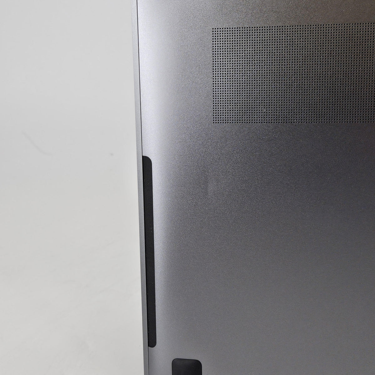 Galaxy Book5 Pro 14 Gray 2.2 GHz Intel Core Ultra 7 Series 2 32GB RAM 1TB Solid State Drive