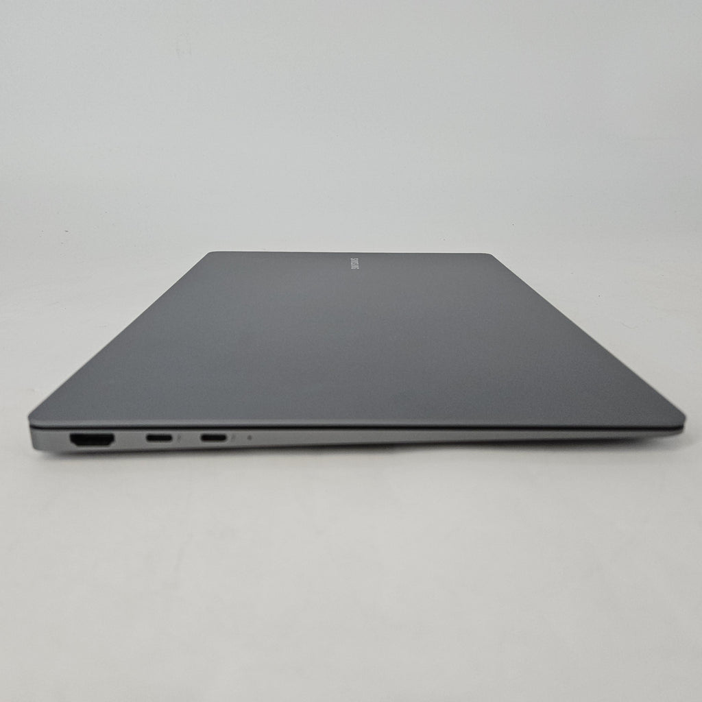Galaxy Book5 Pro 14 Gray 2.2 GHz Intel Core Ultra 7 Series 2 32GB RAM 1TB Solid State Drive