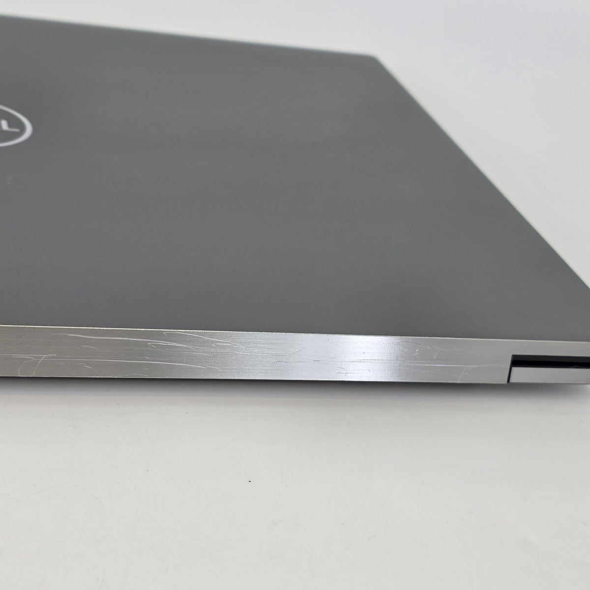 Dell Precision 5760 17 Gray 2.9 GHz Intel Core i5 11th Gen. 32GB RAM 512GB Solid State Drive NVIDIA RTX A2000 4 GB