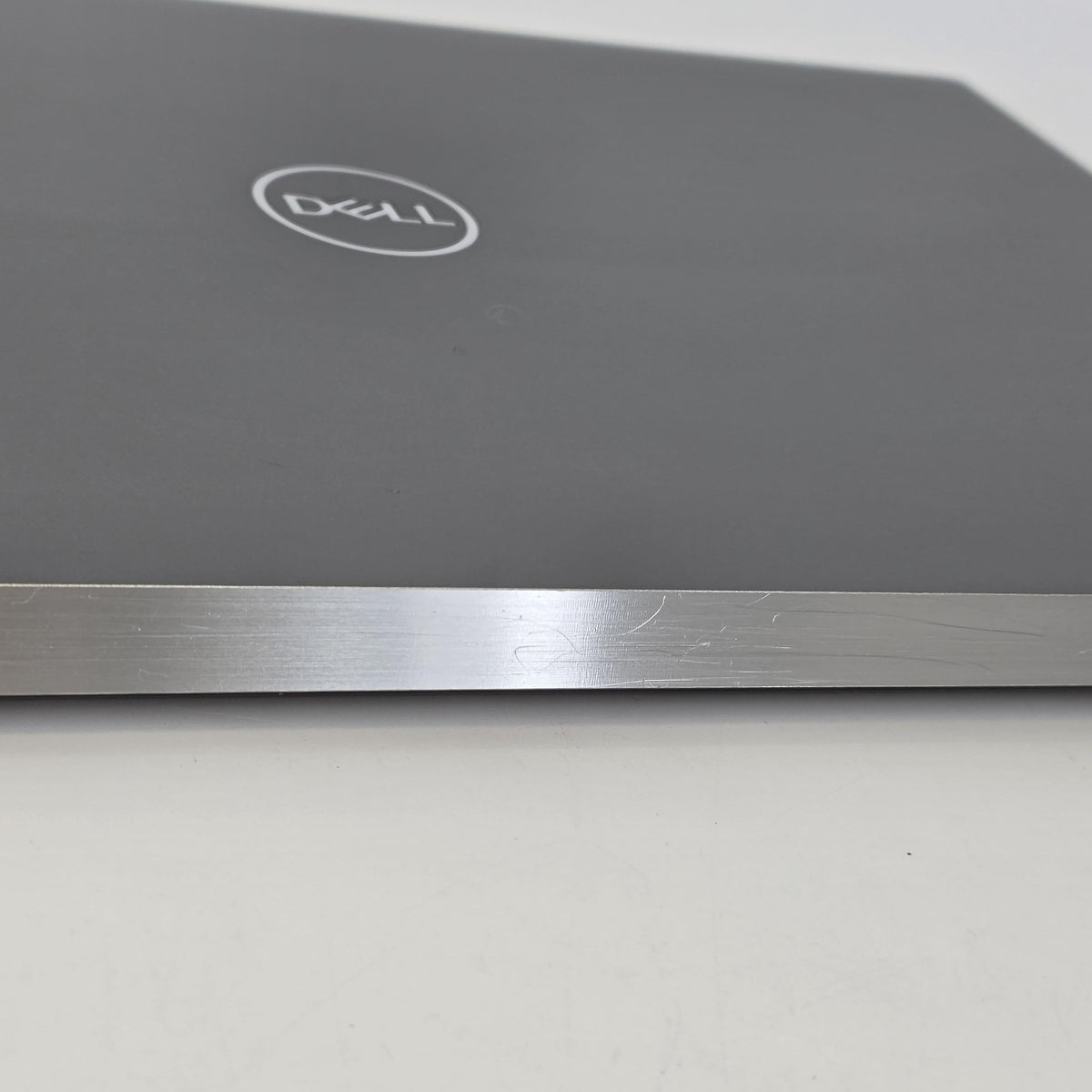 Dell Precision 5760 17 Gray 2.9 GHz Intel Core i5 11th Gen. 32GB RAM 512GB Solid State Drive NVIDIA RTX A2000 4 GB