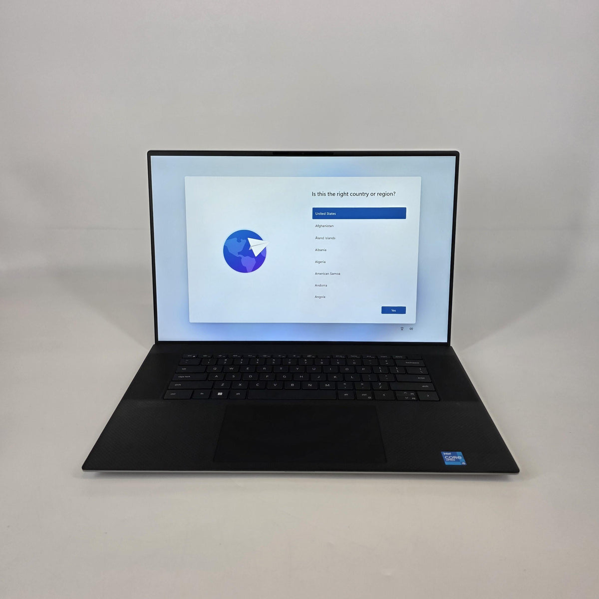 Dell Precision 5760 17 Gray 2.9 GHz Intel Core i5 11th Gen. 32GB RAM 512GB Solid State Drive NVIDIA RTX A2000 4 GB