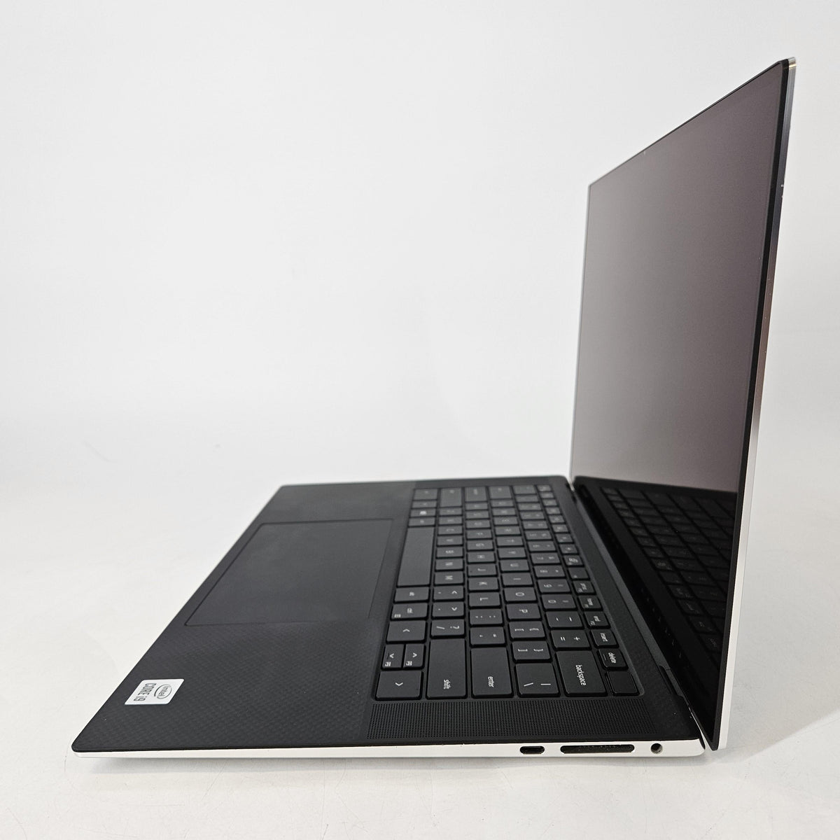 Dell Precision 5560 15.6 Gray 2.5 GHz Intel Core i7 11th Gen. 64GB RAM 2TB Solid State Drive NVIDIA RTX A2000 4 GB