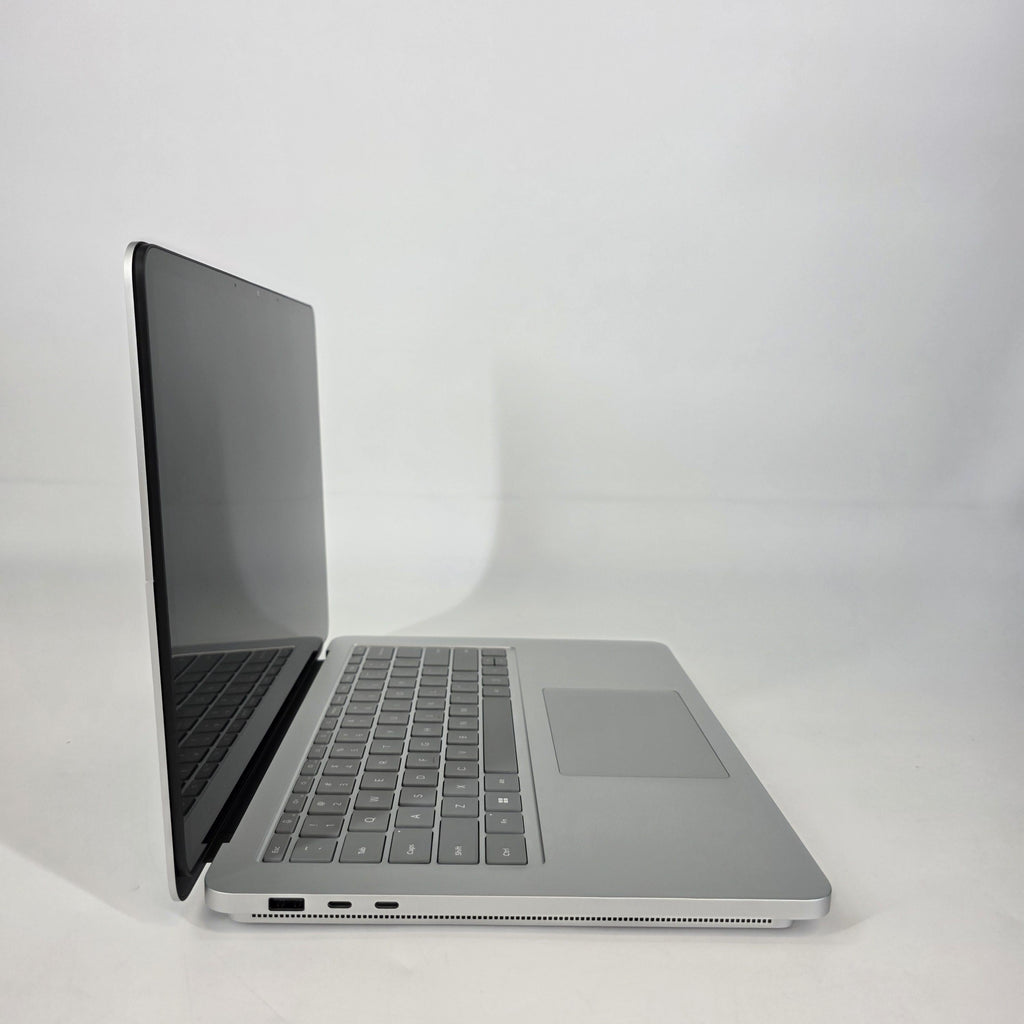Surface Laptop Studio 2 14.4 Silver 2.9 GHz Intel Core i7 13th Gen. 64GB RAM 1TB Solid State Drive NVIDIA GeForce RTX 4060 8 GB