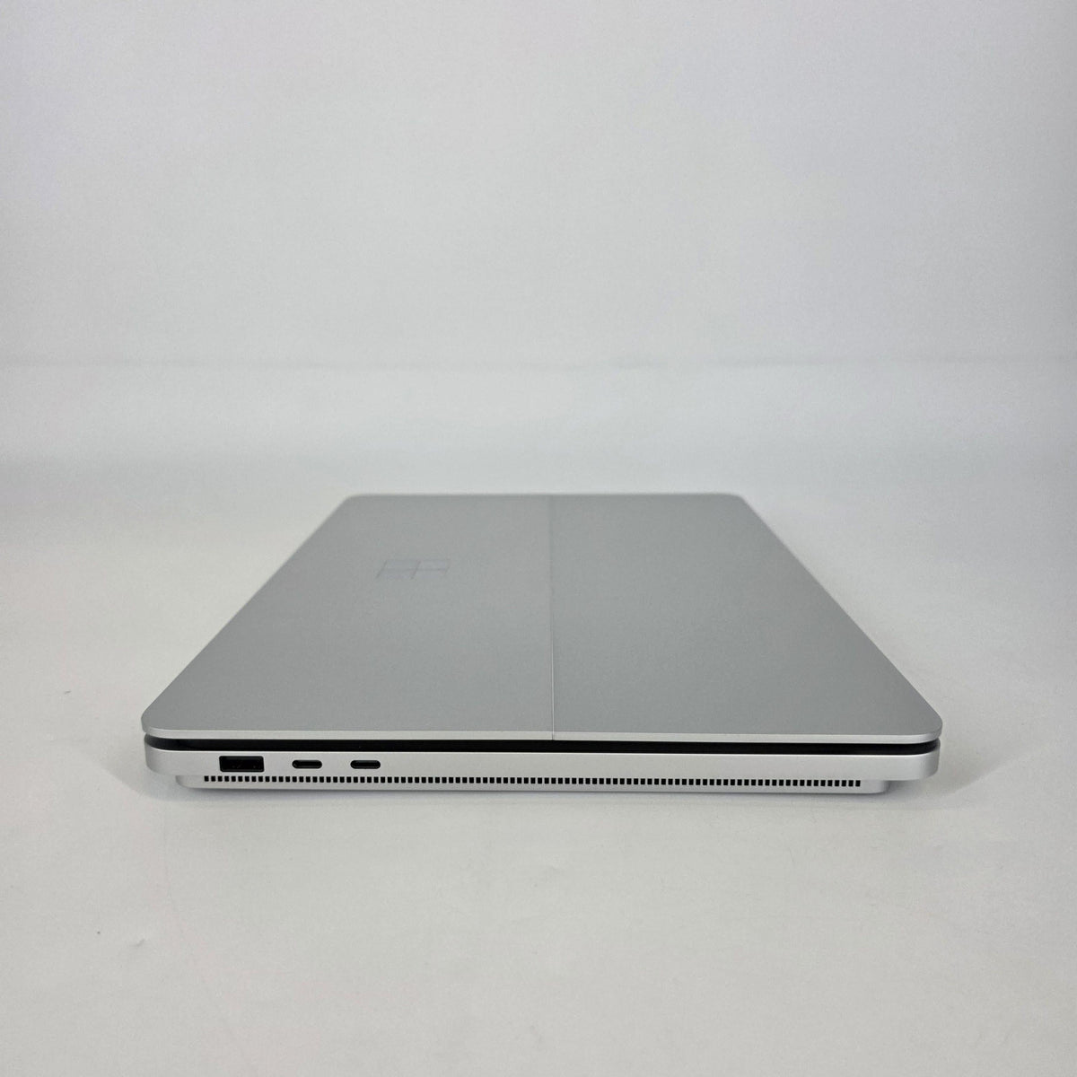 Surface Laptop Studio 2 14.4 Silver 2.9 GHz Intel Core i7 13th Gen. 64GB RAM 1TB Solid State Drive NVIDIA GeForce RTX 4060 8 GB