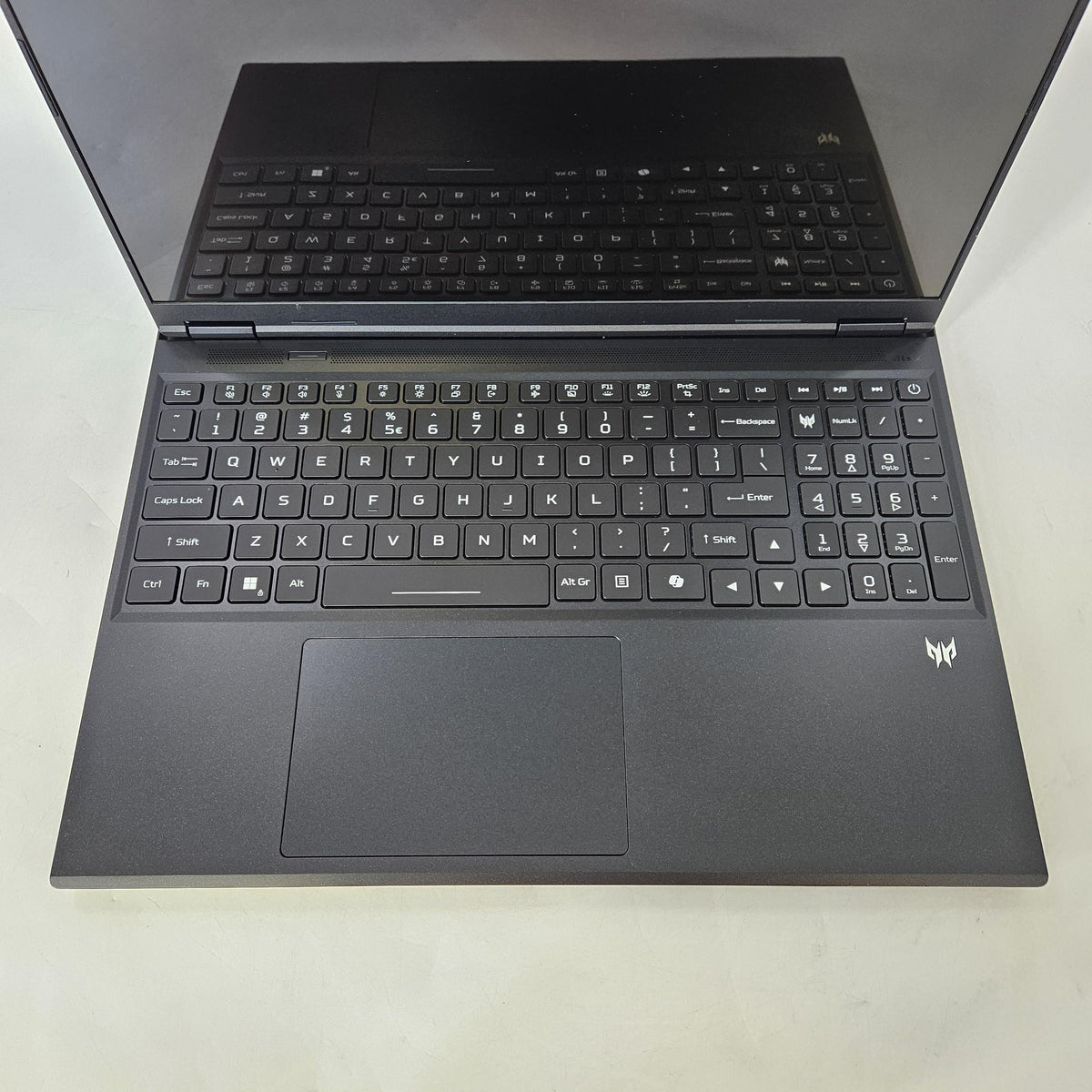 Acer Predator Helios Neo 16S AI 16 Black 2.7 GHz Intel Core Ultra 9 Series 2 32GB RAM 1TB Solid State Drive NVIDIA GeForce RTX 5070 Ti 12 GB