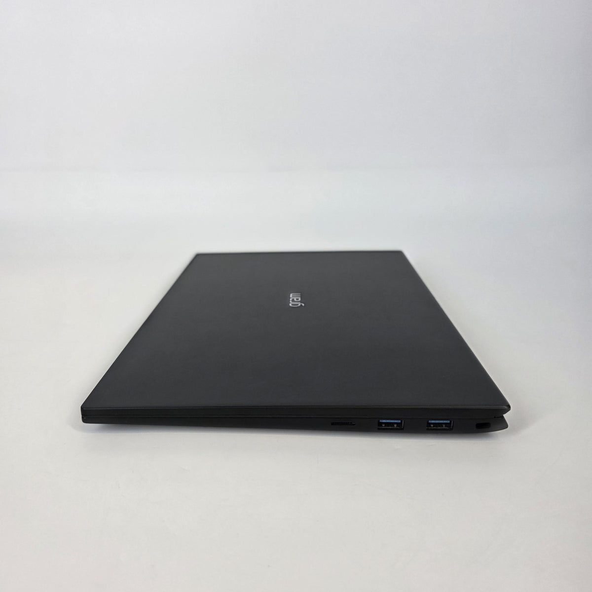 LG Gram 14 Black 2.2 GHz Intel Core i7 13th Gen. 32GB RAM 1TB Solid State Drive