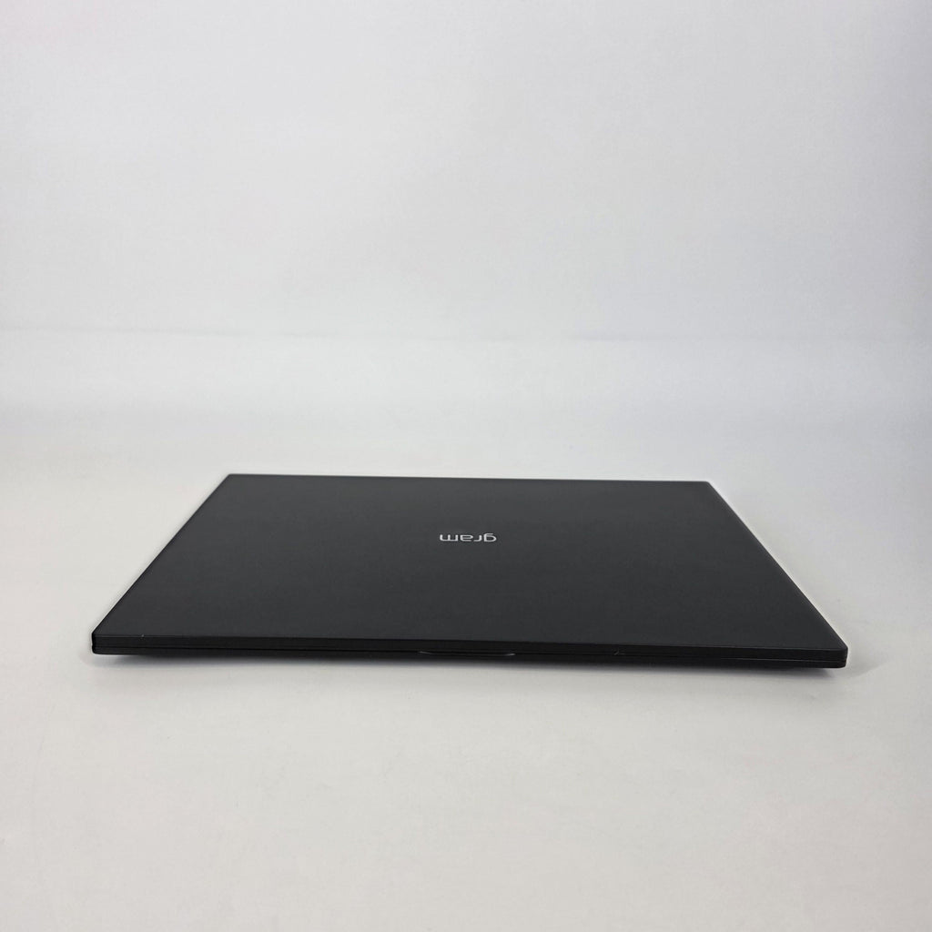 LG Gram 14 Black 2.2 GHz Intel Core i7 13th Gen. 32GB RAM 1TB Solid State Drive