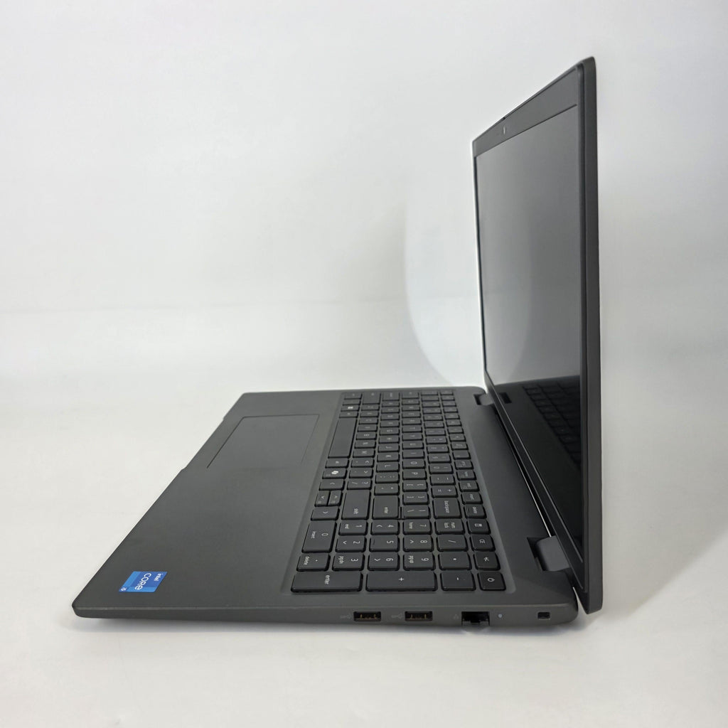 Dell Latitude 3550 15.6 Gray 1.3 GHz Intel Core i5 13th Gen. 16GB RAM 512GB Solid State Drive