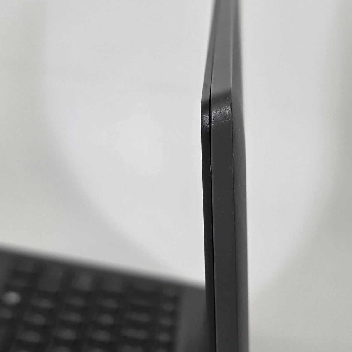 Dell Latitude 3550 15.6 Gray 1.3 GHz Intel Core i5 13th Gen. 16GB RAM 512GB Solid State Drive