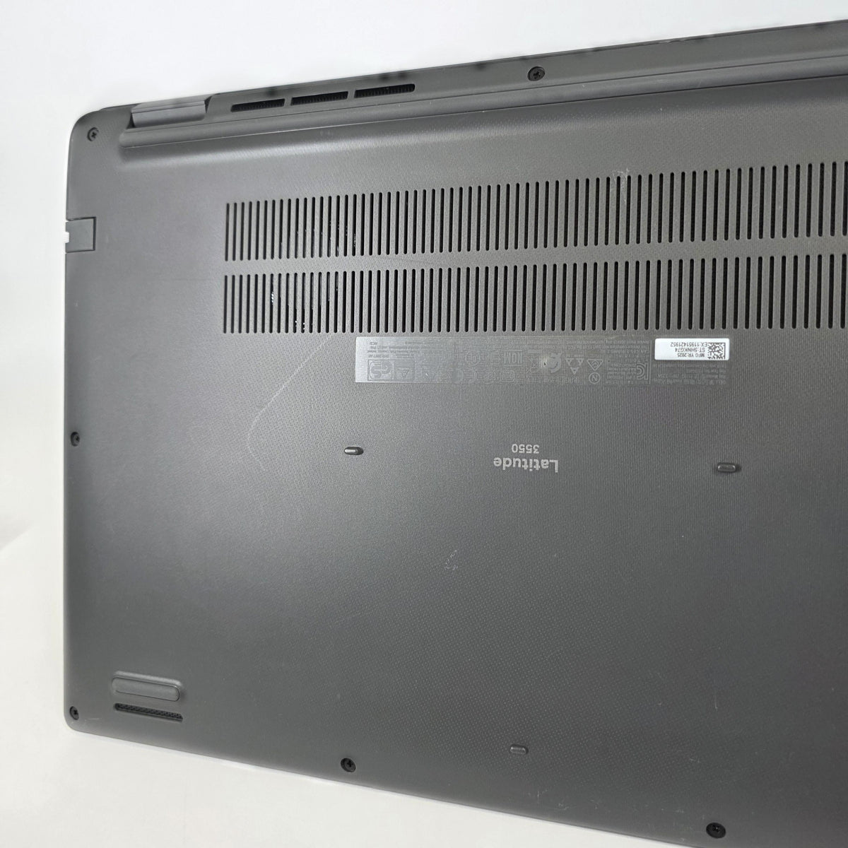 Dell Latitude 3550 15.6 Gray 1.3 GHz Intel Core i5 13th Gen. 16GB RAM 512GB Solid State Drive