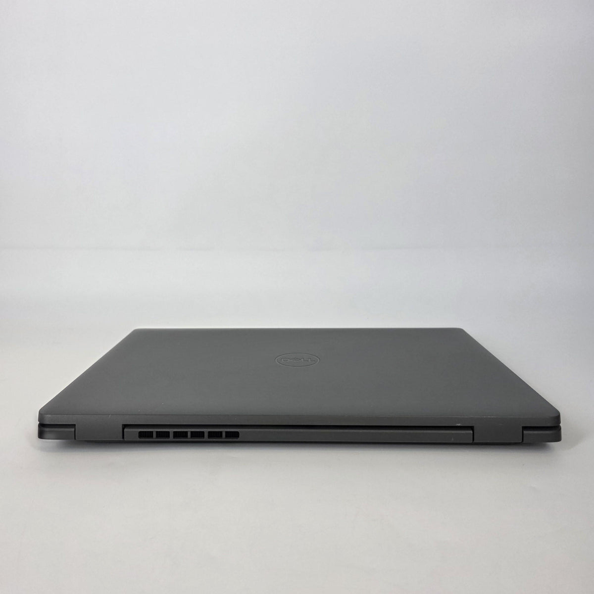 Dell Latitude 3550 15.6 Gray 1.3 GHz Intel Core i5 13th Gen. 16GB RAM 512GB Solid State Drive