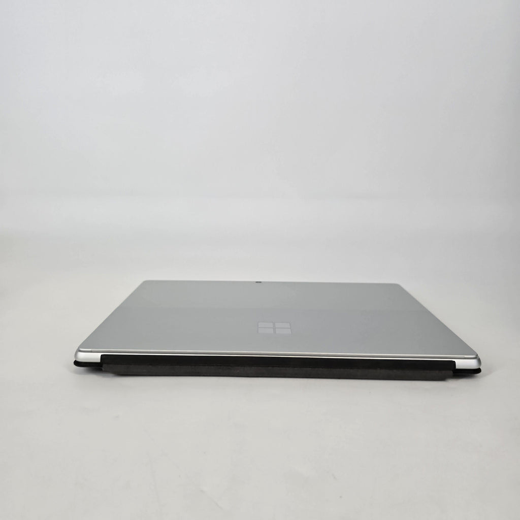 Surface Pro 8 13 Silver WiFi 3.0 GHz Intel Core i7 11th Gen. 16GB RAM 1TB Solid State Drive