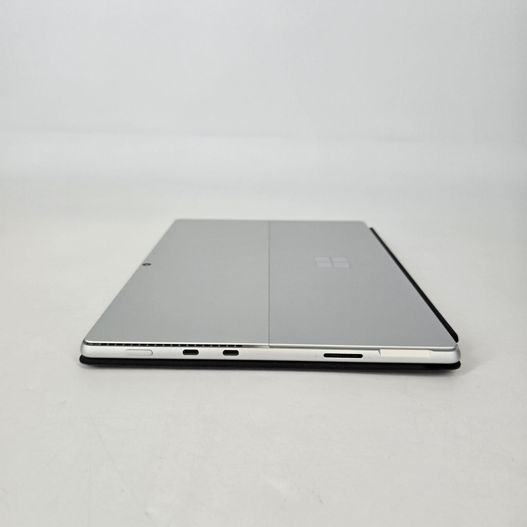 Surface Pro 8 13 Silver WiFi 3.0 GHz Intel Core i7 11th Gen. 16GB RAM 1TB Solid State Drive