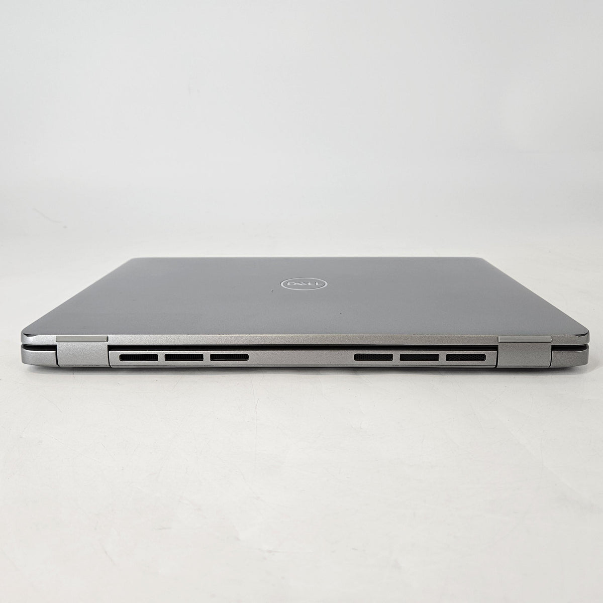 Dell Latitude 5440 14 Gray 1.8 GHz Intel Core i7 13th Gen. 16GB RAM 512GB Solid State Drive