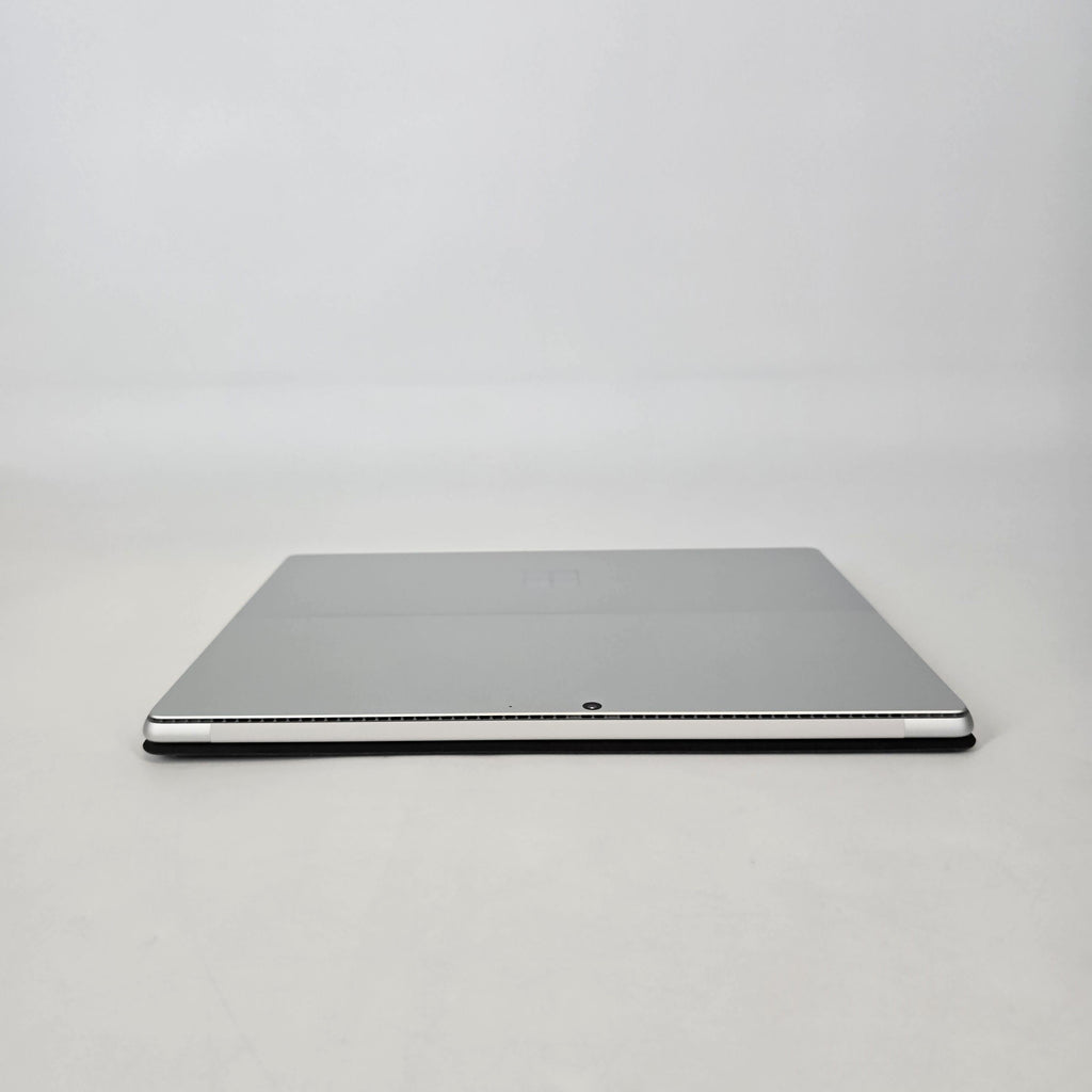 Surface Pro 8 13 Silver WiFi 3.0 GHz Intel Core i7 11th Gen. 16GB RAM 1TB Solid State Drive