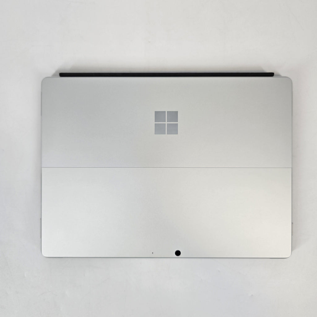 Surface Pro 8 13 Silver WiFi 3.0 GHz Intel Core i7 11th Gen. 16GB RAM 1TB Solid State Drive