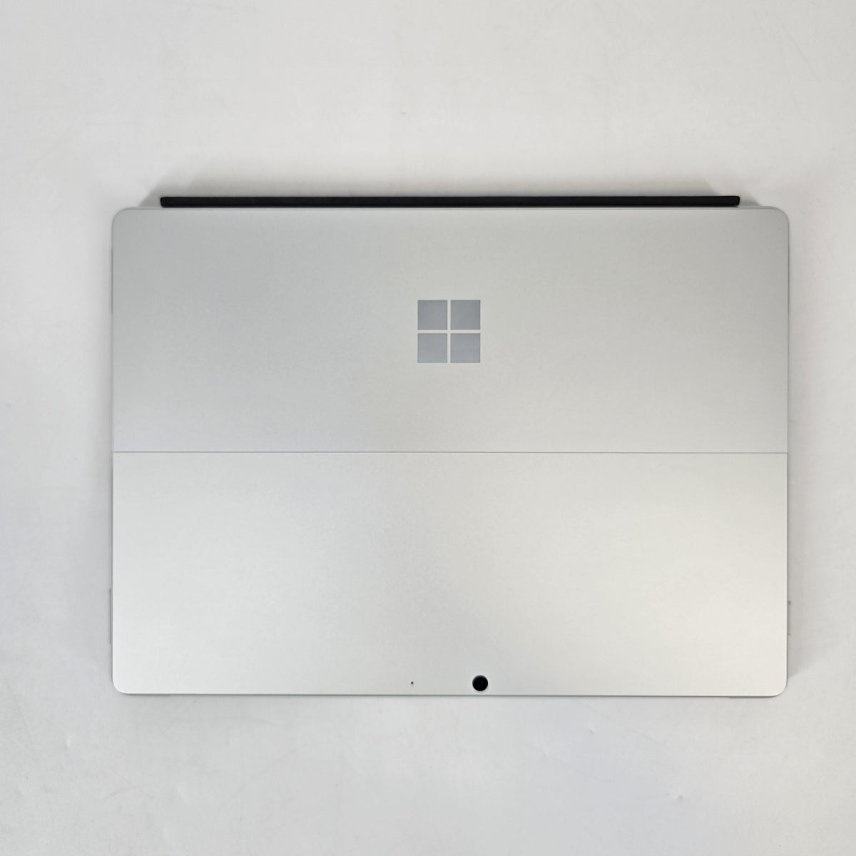 Surface Pro 8 13 Silver WiFi 3.0 GHz Intel Core i7 11th Gen. 16GB RAM 1TB Solid State Drive