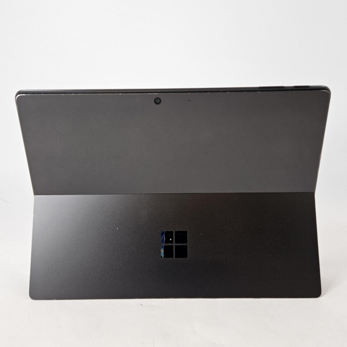 Microsoft Surface Pro 9 13 Graphite WiFi 2.5 GHz Intel Core i5 12th Gen. 16GB RAM 256GB Solid State Drive