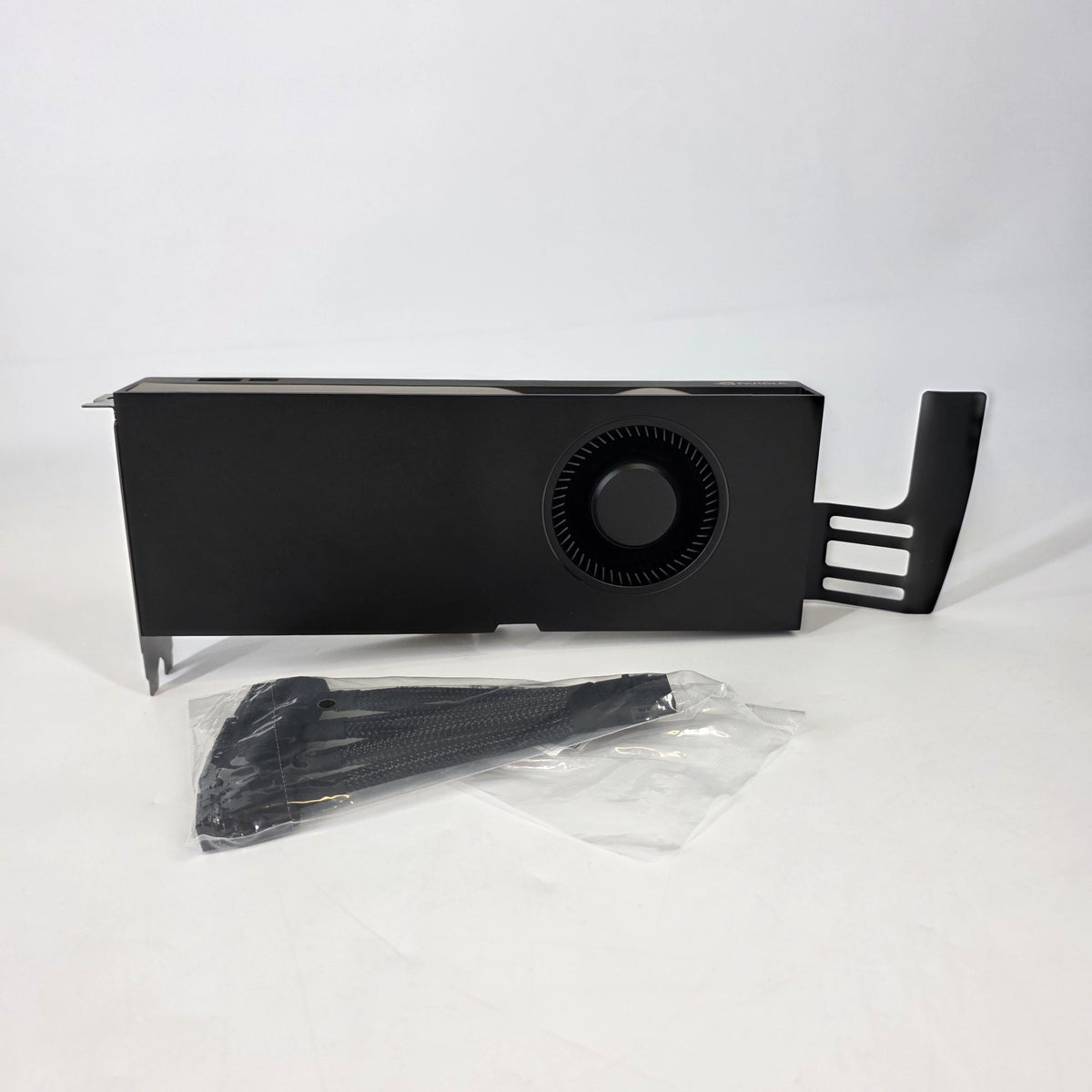 NVIDIA Quadro RTX 5000 Ada 32GB RAM
