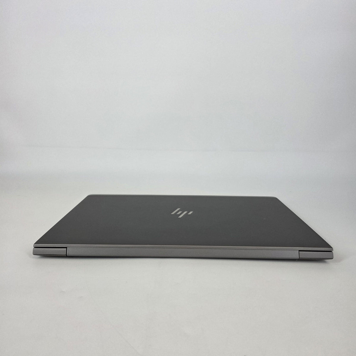 HP ZBook 15u G6 Gray 1.8 GHz Intel Core i7 8th Gen. 16GB RAM 512GB Solid State Drive
