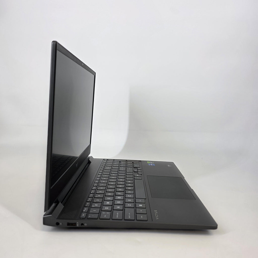 HP Victus 15.6 Gray 2.4 GHz Intel Core i7 13th Gen. 32GB RAM 250GB Solid State Drive NVIDIA GeForce RTX 5050 8 GB