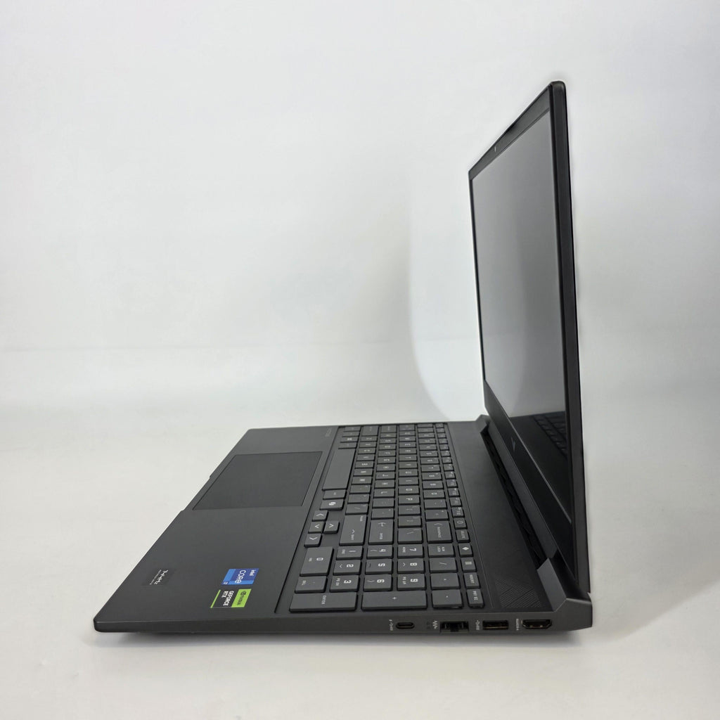 HP Victus 15.6 Gray 2.4 GHz Intel Core i7 13th Gen. 32GB RAM 250GB Solid State Drive NVIDIA GeForce RTX 5050 8 GB