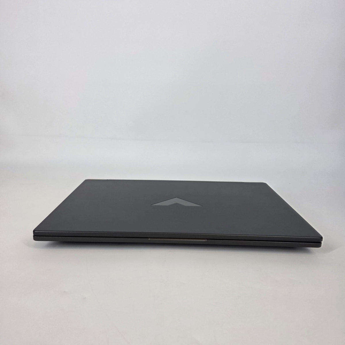 HP Victus 15.6 Gray 2.4 GHz Intel Core i7 13th Gen. 32GB RAM 250GB Solid State Drive NVIDIA GeForce RTX 5050 8 GB