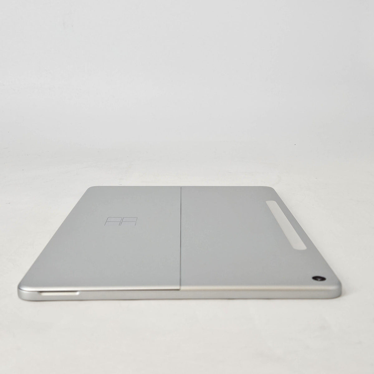 Microsoft Surface Pro 12 Silver WiFi 3.3 GHz Qualcomm Snapdragon X Plus 16GB RAM 256GB UniversalFlashStorage