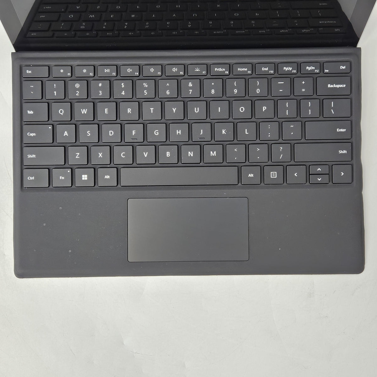 Microsoft Surface Pro 7 Plus 12.3 Silver WiFi 2.4 GHz Intel Core i5 11th Gen. 8GB RAM 128GB Solid State Drive