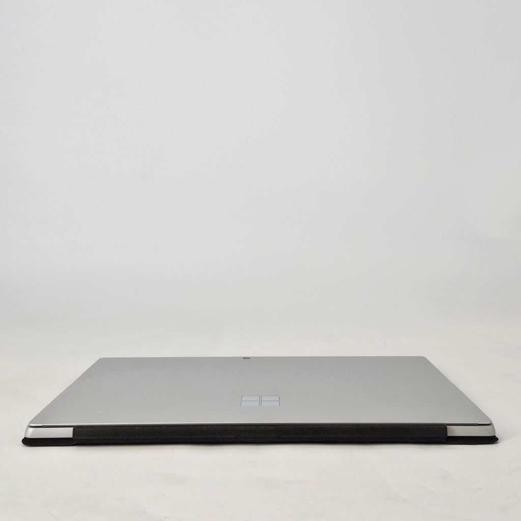 Microsoft Surface Pro 7 Plus 12.3 Silver WiFi 2.4 GHz Intel Core i5 11th Gen. 8GB RAM 128GB Solid State Drive