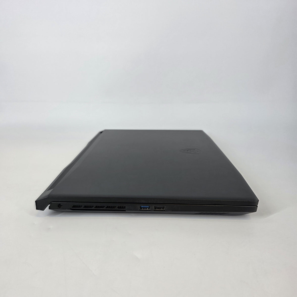 MSI Katana GF76 17.3 Black 2.3 GHz Intel Core i7 11th Gen. 16GB RAM 1TB Solid State Drive NVIDIA GeForce RTX 3060 6 GB