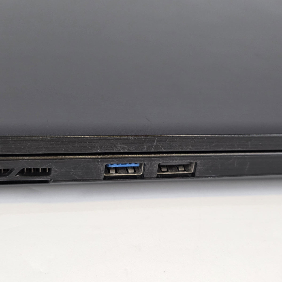 MSI Katana GF76 17.3 Black 2.3 GHz Intel Core i7 11th Gen. 16GB RAM 1TB Solid State Drive NVIDIA GeForce RTX 3060 6 GB