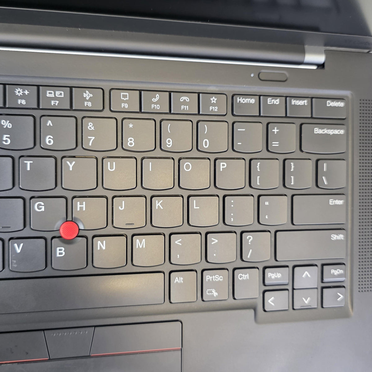 Lenovo ThinkPad X1 Carbon Gen 11 14 Black 1.9 GHz Intel Core i7 13th Gen. 32GB RAM 1TB Solid State Drive