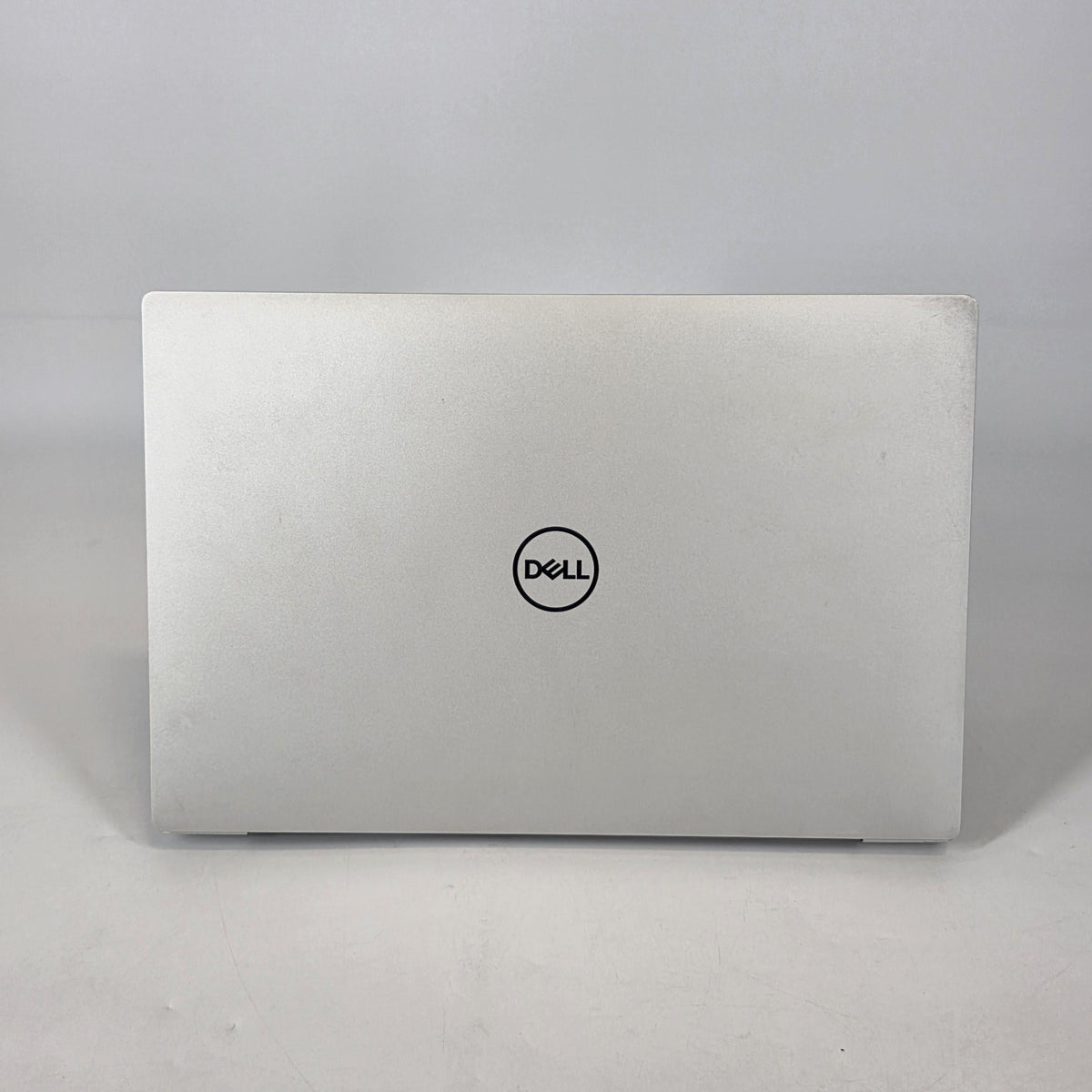 Dell XPS 13 Plus 9320 Silver 1.9 GHz Intel Core i7 13th Gen. 16GB RAM 256GB Solid State Drive